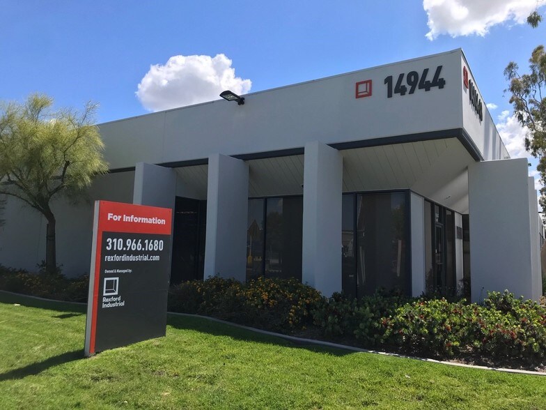 14944 Shoemaker Ave, Santa Fe Springs, CA à louer - Photo de l’immeuble – Image 3 sur 10