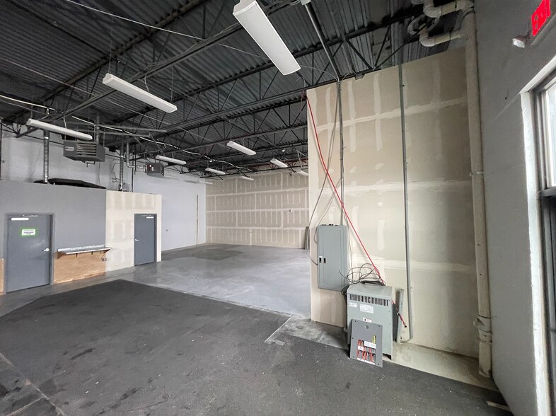 14647-14735 S 855 W, Bluffdale, UT à vendre - Photo de l’immeuble – Image 3 sur 7