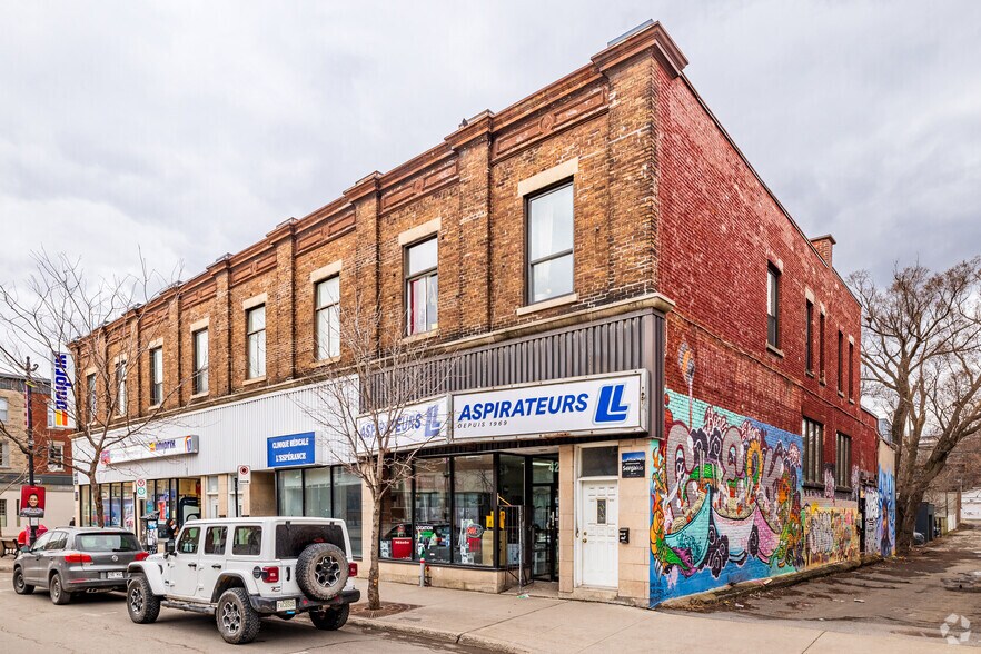 4251-4267 Rue Sainte-Catherine E, Montréal, QC à vendre - Photo de l’immeuble – Image 2 sur 2
