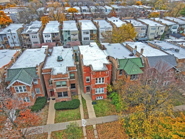 6447 N Glenwood Ave, Chicago, IL à vendre - Photo de l’immeuble – Image 3 sur 8
