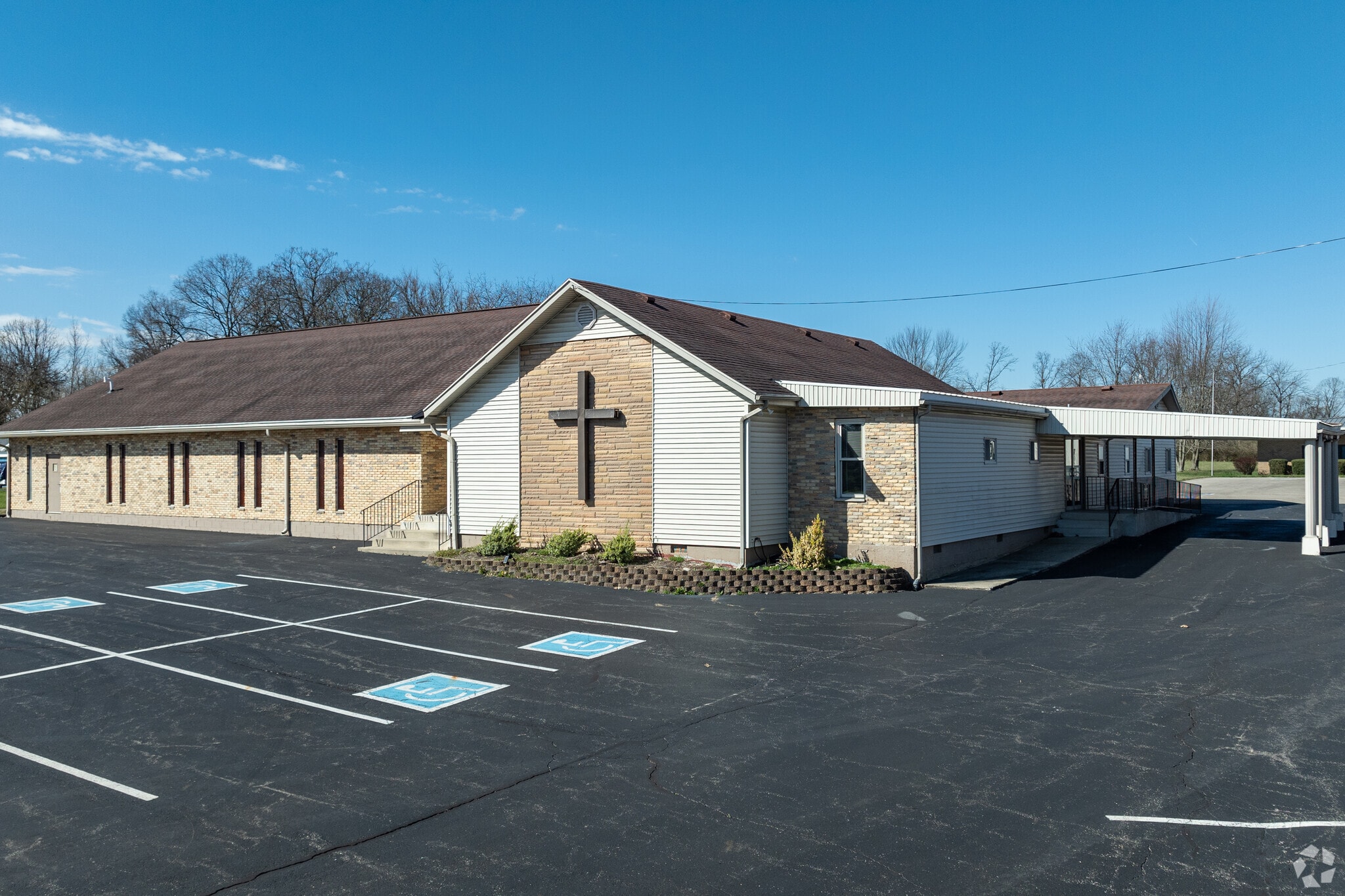 8921 N Dixie Dr, Dayton, OH à louer Photo principale– Image 1 sur 105