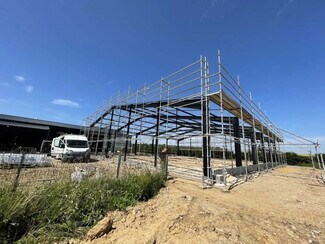 Plus de détails pour Local d'activités à louer