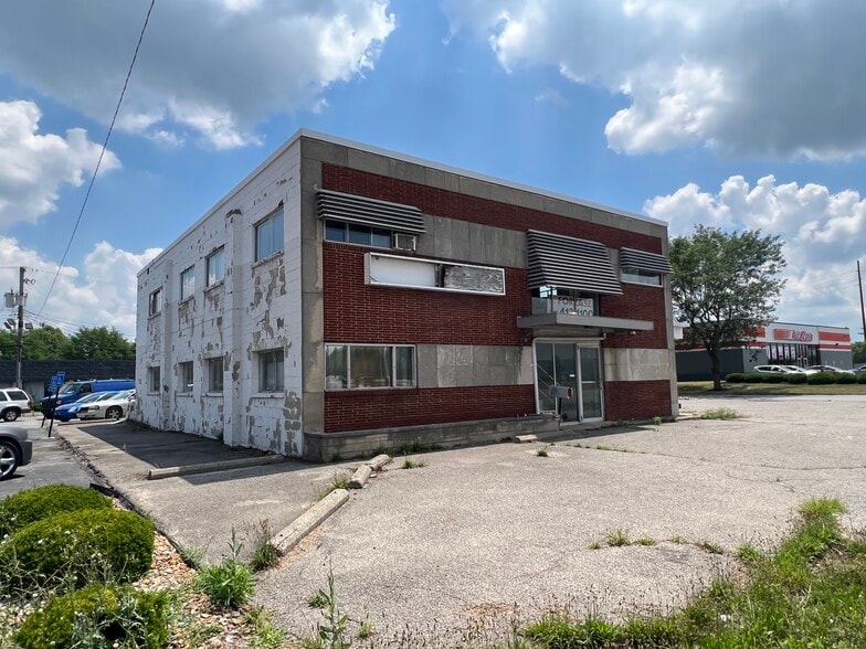 5505 N Keystone Ave, Indianapolis, IN à louer - Photo de l’immeuble – Image 3 sur 10
