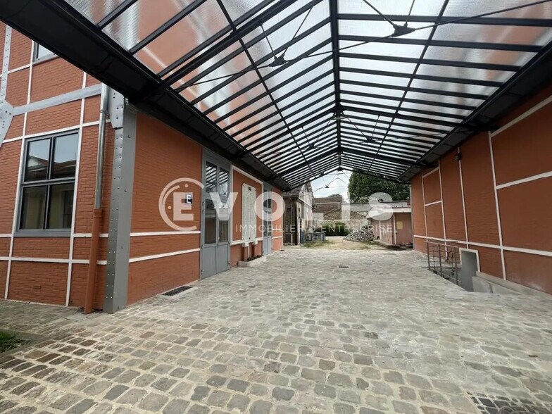 Bureau dans Joinville-le-Pont à louer - Photo de l’immeuble – Image 2 sur 8