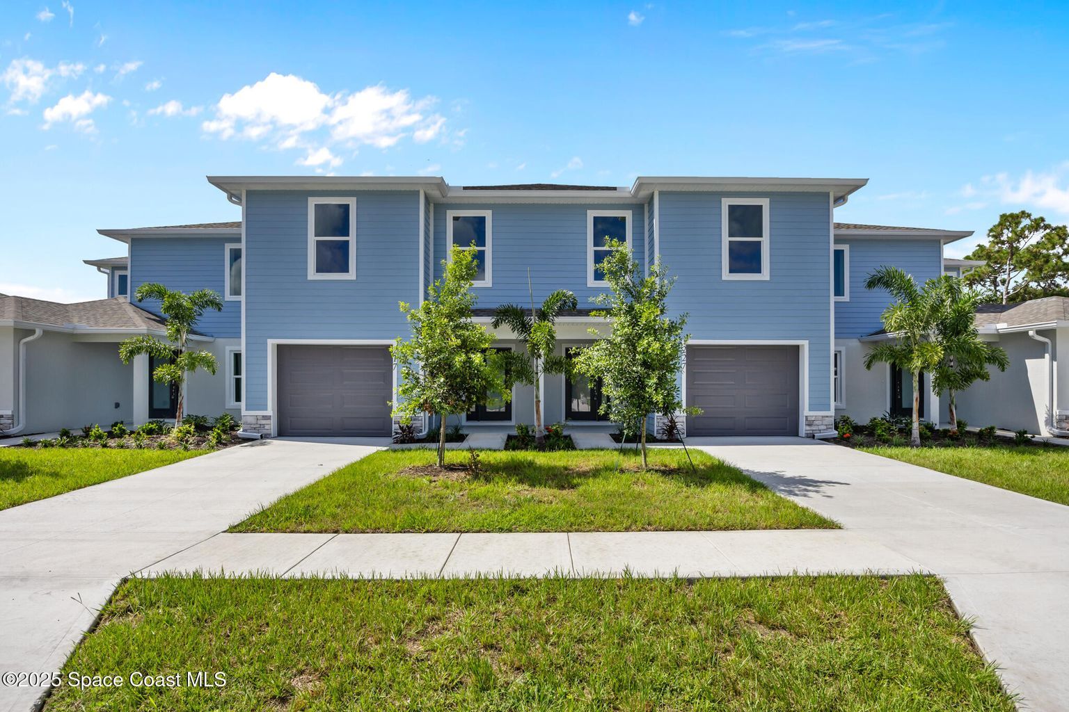 207 HIDDEN WOODS PL, Melbourne, FL à vendre Photo principale– Image 1 sur 32