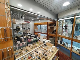 Plus de détails pour Local commercial à louer