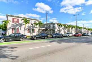 Plus de détails pour 14255-14460 NW 22nd Ave, Opa Locka, FL - Logement à vendre