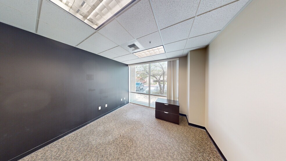 5550 Painted Mirage Rd, Las Vegas, NV à louer - Photo de l’immeuble – Image 3 sur 19