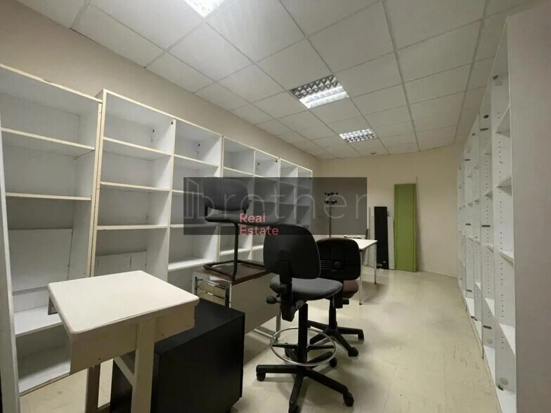 Bureau dans Bruges à vendre - Photo de l’immeuble – Image 2 sur 7