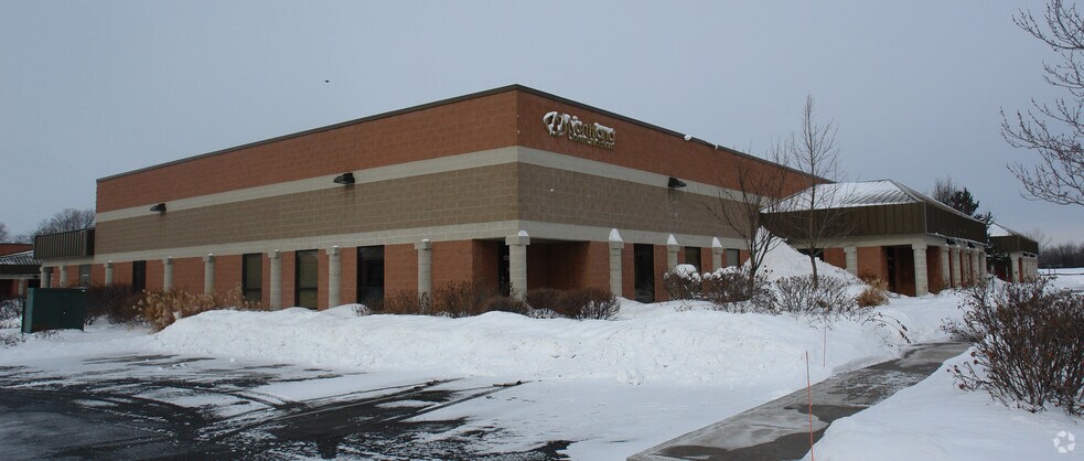 17 Technology Pl, East Syracuse, NY à louer - Photo de l’immeuble – Image 3 sur 35