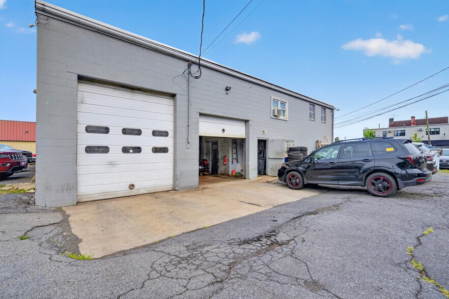 708 N 18th St, Allentown, PA à louer - Photo de l’immeuble – Image 3 sur 32
