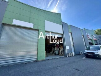 Plus de détails pour Local d'activités à louer