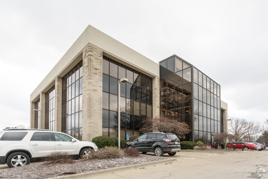 3515 Massillon Rd, Uniontown, OH à louer - Photo principale – Image 1 sur 4