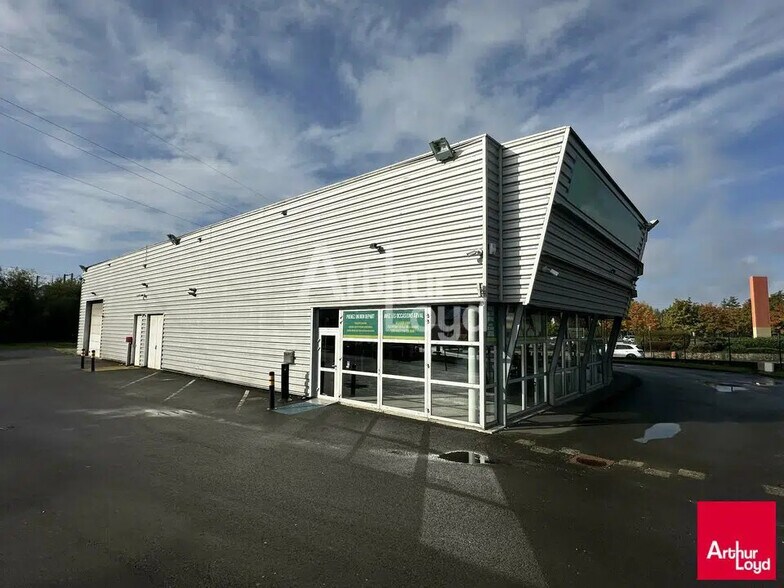 Local d’activités dans Cesson-Sévigné à louer - Photo de l’immeuble – Image 1 sur 6