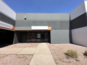 2425 W 12th St, Tempe, AZ à louer Photo de l’immeuble– Image 1 sur 13