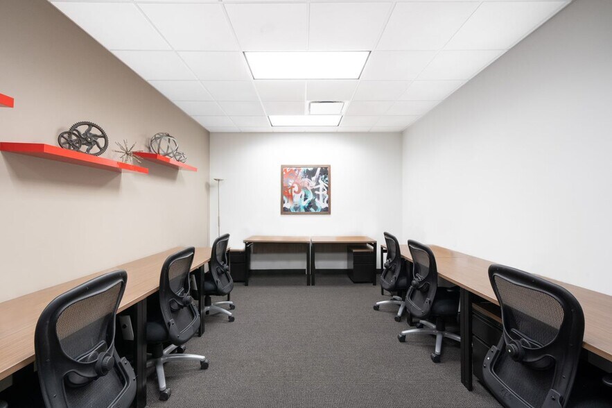 7600 Chevy Chase Dr, Austin, TX à louer - Photo intérieure – Image 3 sur 7