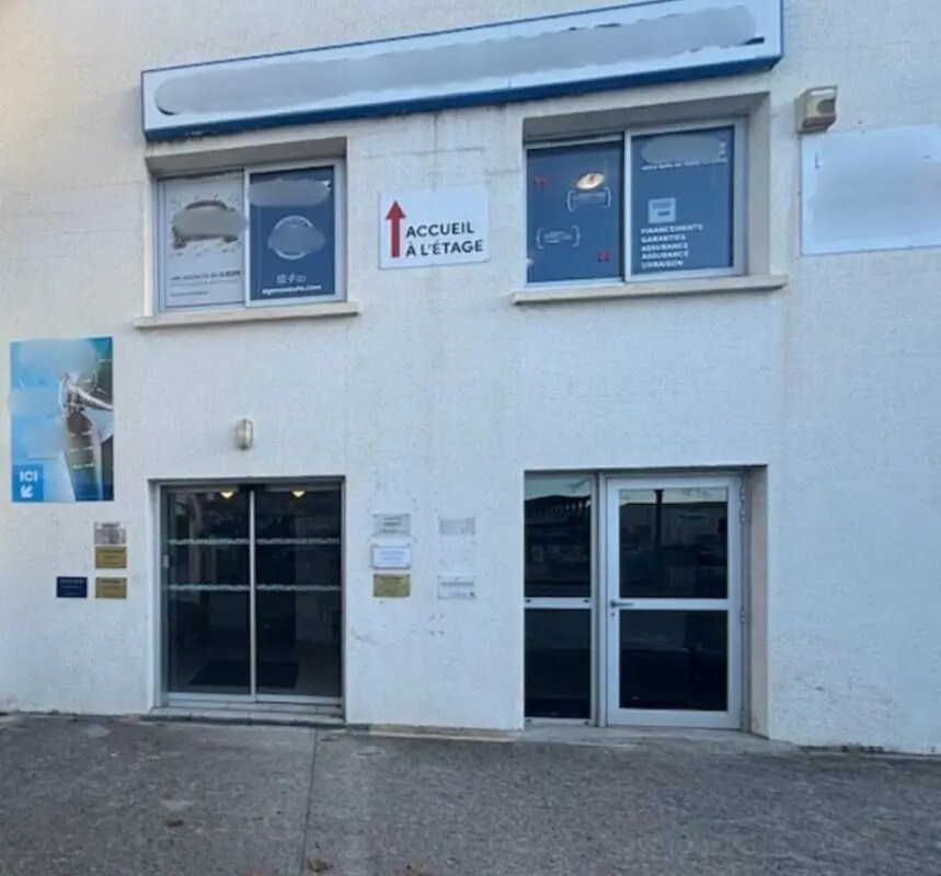 Bureau dans Castries à louer Photo de l’immeuble– Image 1 sur 5