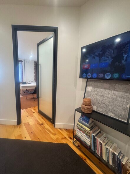 108 S Stanton St, El Paso, TX à louer - Photo de l’immeuble – Image 2 sur 6