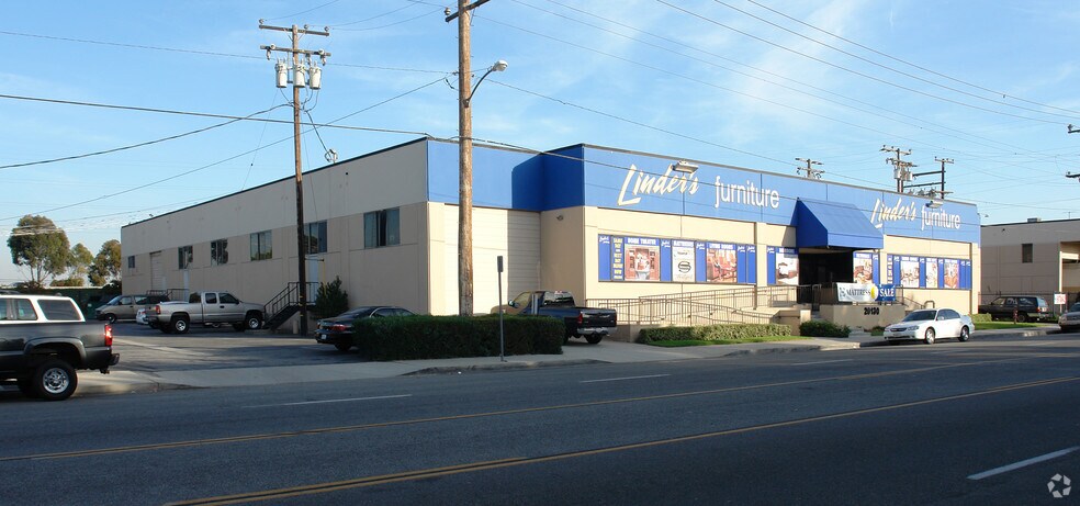 20130 Hamilton Ave, Torrance, CA à louer - Photo de l’immeuble – Image 3 sur 5