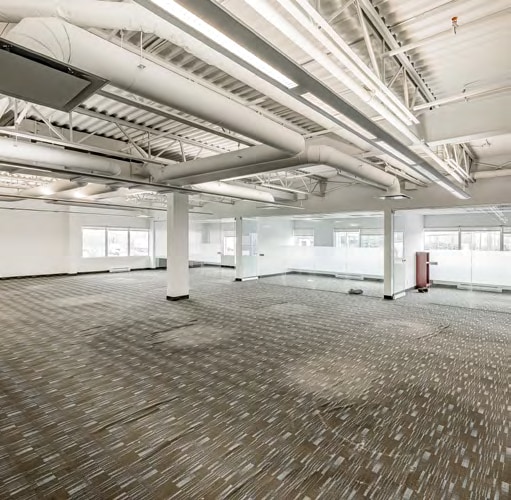 4590-4600 Boul De La Côte-Vertu, Saint-Laurent, QC à louer Photo intérieure– Image 1 sur 5