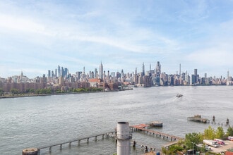 10 Grand St, Brooklyn, NY à louer Photo intérieure– Image 1 sur 13