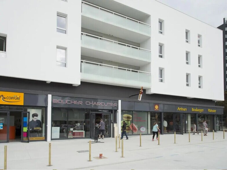 Local commercial dans Vannes à vendre - Photo de l’immeuble – Image 3 sur 4