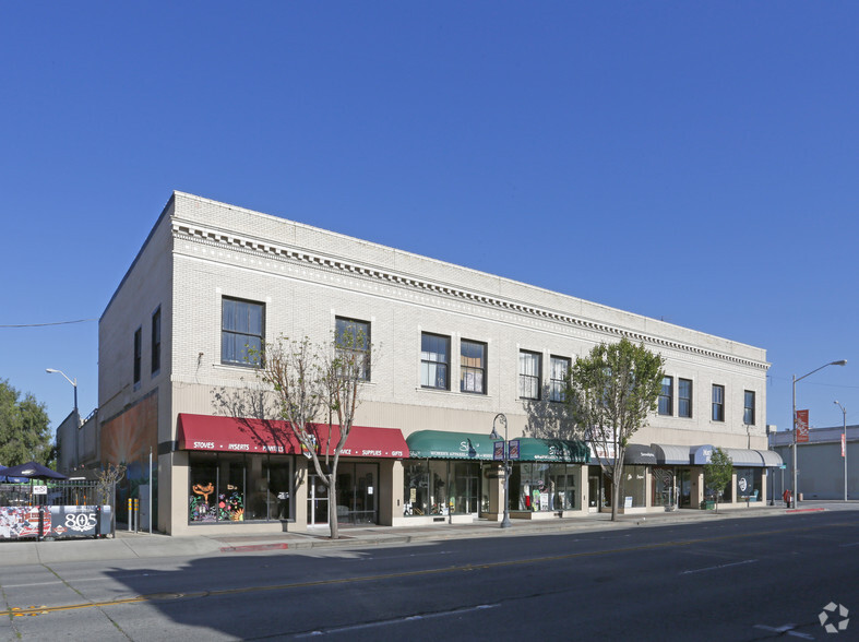 610-628 San Benito St, Hollister, CA à louer - Photo de l’immeuble – Image 3 sur 25