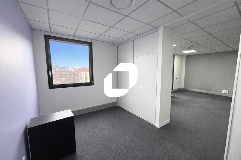Bureau dans Lyon à louer - Photo intérieure – Image 3 sur 11