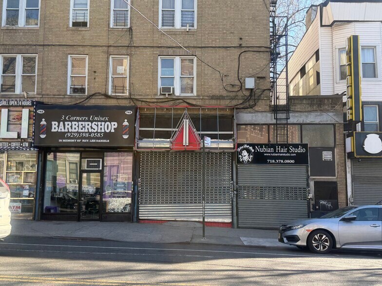 757 E 169th St, Bronx, NY à louer - Photo de l’immeuble – Image 1 sur 6