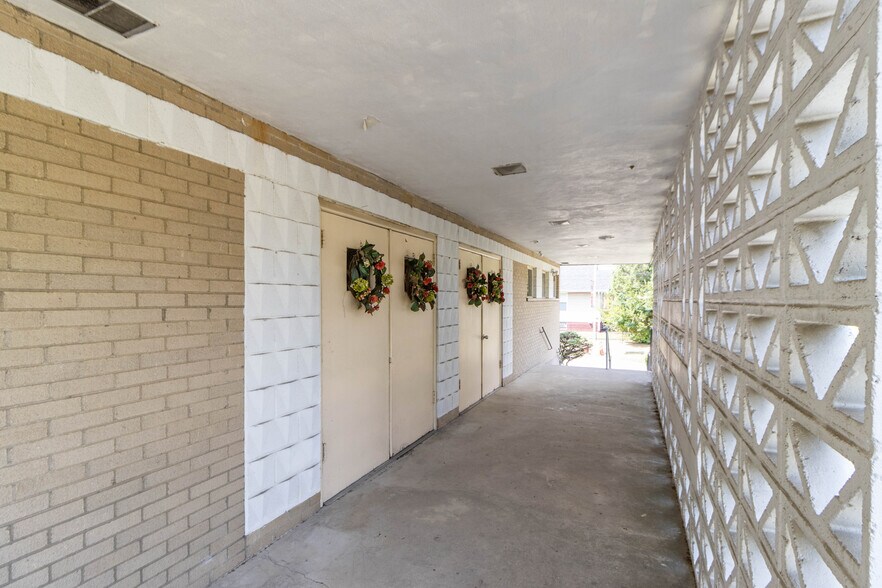 1515 Section Rd, Cincinnati, OH à vendre - Photo intérieure – Image 2 sur 28