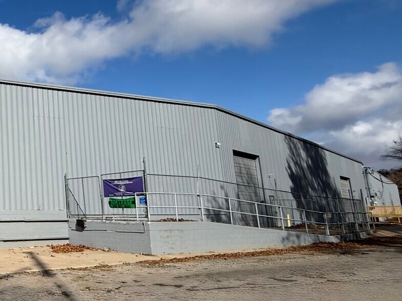 26 Glendale Ave, Asheville, NC à louer - Photo de l’immeuble – Image 2 sur 8