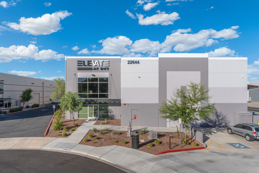 22644 N 17th Ave, Phoenix, AZ à vendre - Photo de l’immeuble – Image 2 sur 7