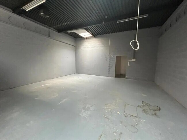 Plus de détails pour Zone Industrielle Prairie, Villebon-sur-Yvette - Industriel/Logistique à louer