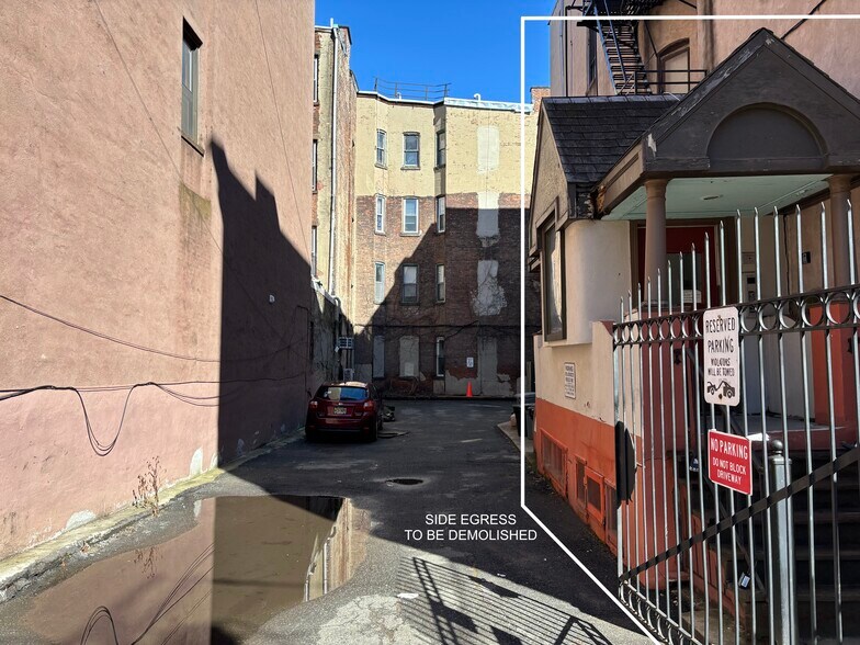 102 Wayne St, Jersey City, NJ à vendre - Photo de l’immeuble – Image 2 sur 7