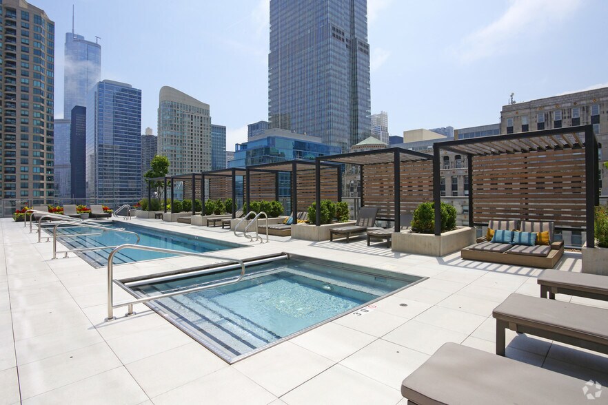 221 W Hubbard St, Chicago, IL à louer - Photo de l’immeuble – Image 3 sur 56