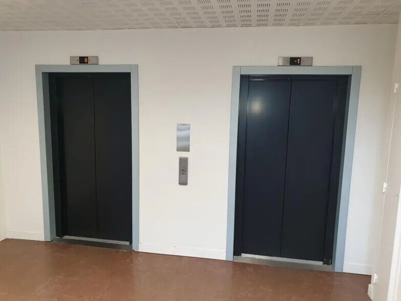 Bureau dans Nantes à louer - Photo de l’immeuble – Image 3 sur 7