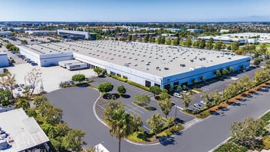 6550 Katella Ave, Cypress, CA à louer Photo de l’immeuble– Image 1 sur 4