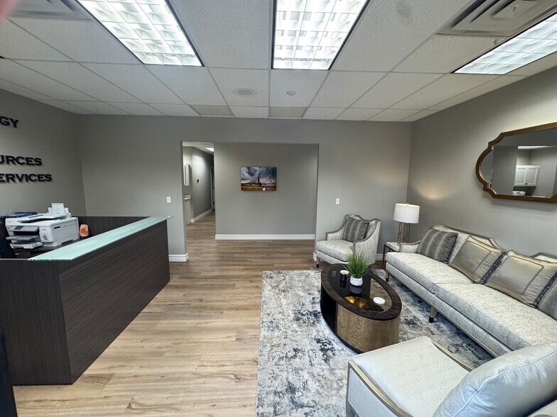 721 W Queens St, Broken Arrow, OK à louer - Photo intérieure – Image 3 sur 9