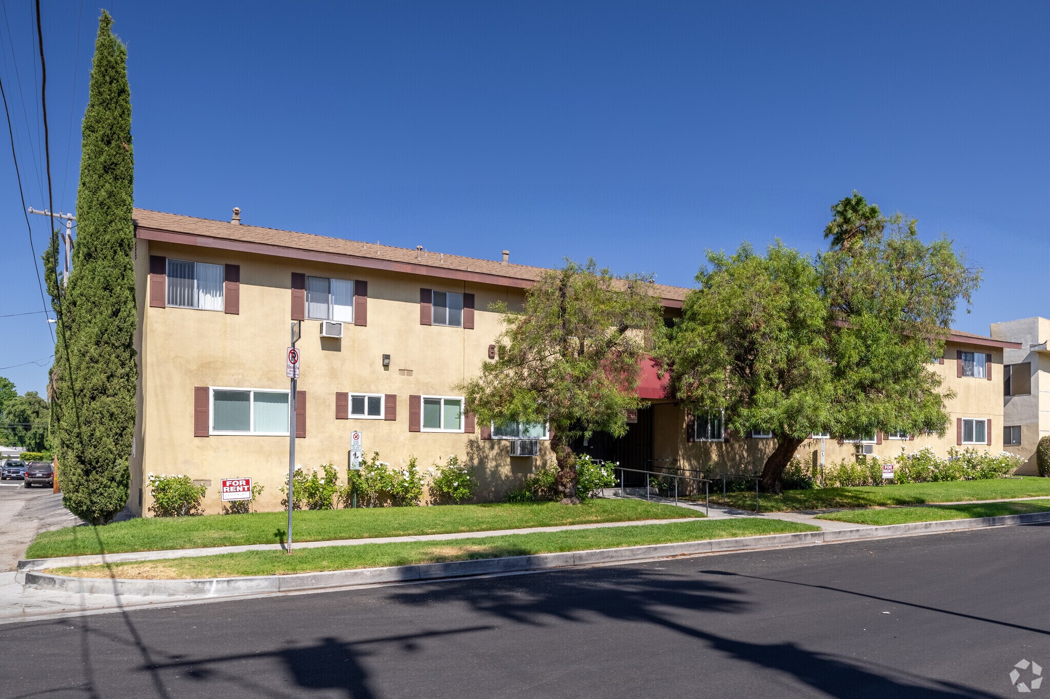 6635 Wilkinson Ave, North Hollywood, CA à vendre Photo principale– Image 1 sur 29