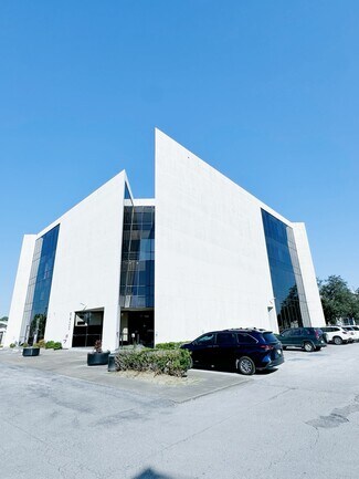 Plus de détails pour 6430 Richmond Ave, Houston, TX - Différents types d’espaces à louer