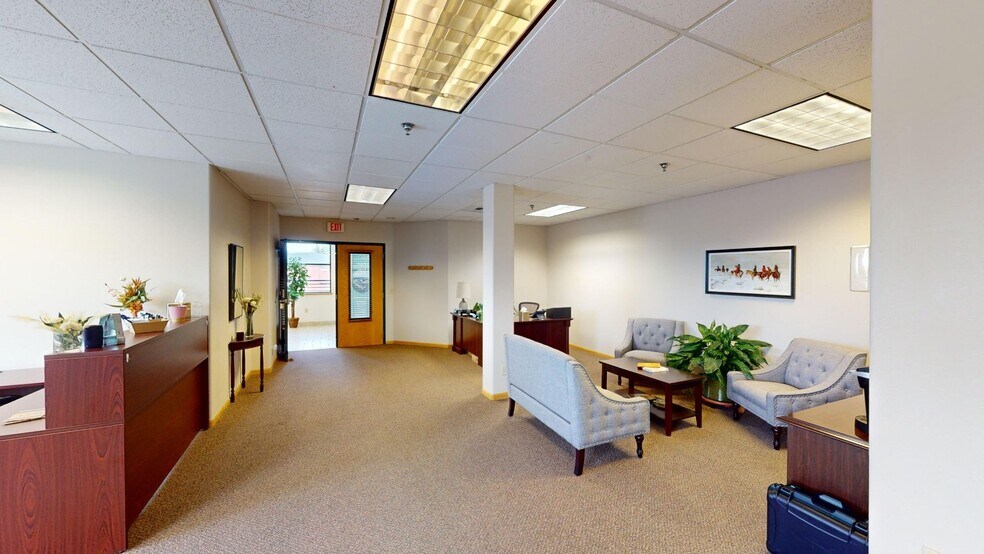 910 Brooks St, Missoula, MT à louer - Photo de l’immeuble – Image 3 sur 43