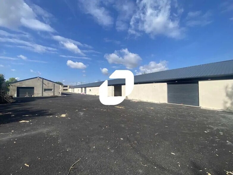 Bureau dans Montagny-en-Vexin à louer - Photo de l’immeuble – Image 1 sur 9