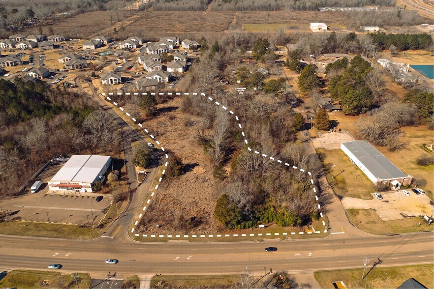 594 Pearson Rd, Pearl, MS à vendre - Photo principale – Image 1 sur 8
