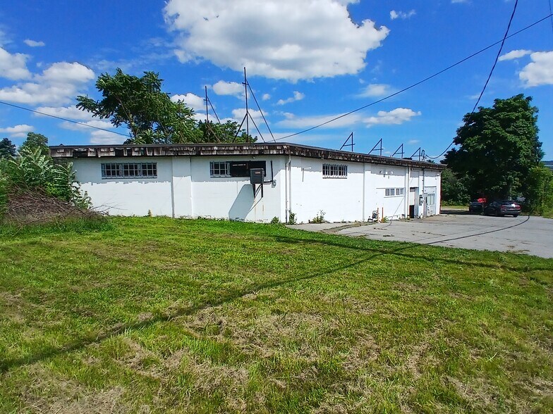 20 Deyo Pl, Newburgh, NY à vendre - Photo de l’immeuble – Image 2 sur 20