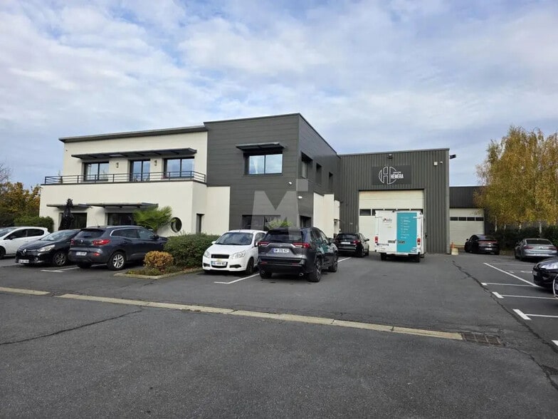 Bureau dans Cesson à louer - Photo de l’immeuble – Image 2 sur 10