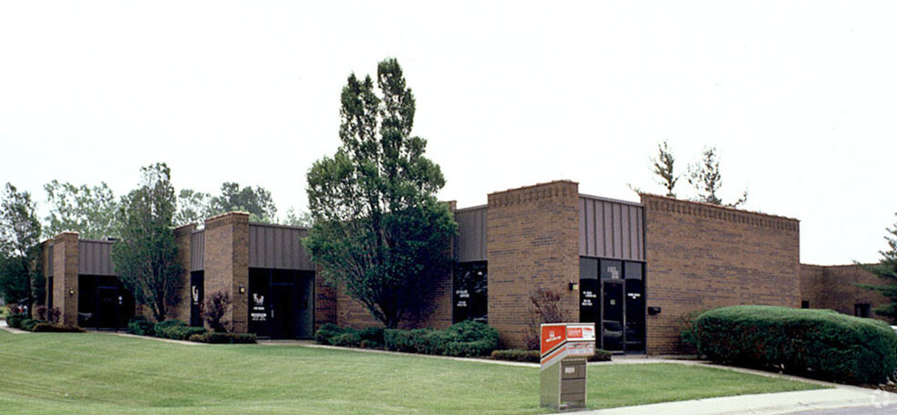 1101-1167 Tower Rd, Schaumburg, IL à louer - Photo de l’immeuble – Image 1 sur 1