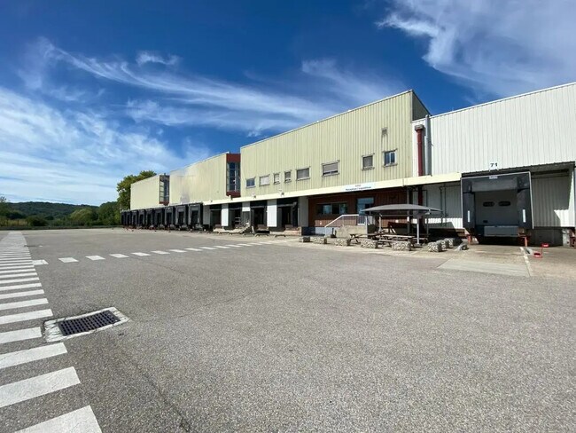 Plus de détails pour Industriel/Logistique à louer