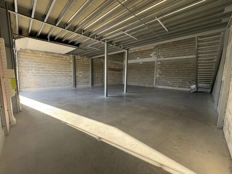 77 Ter Avenue De La Libération, Ambarès-et-Lagrave à louer - Photo intérieure – Image 3 sur 5