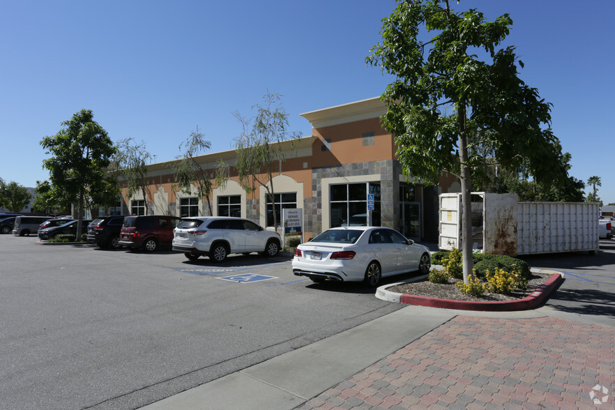1845 W Redlands Blvd, Redlands, CA à vendre - Photo principale – Image 1 sur 20