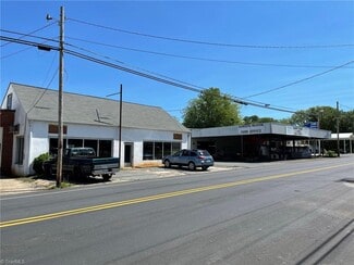 Plus de détails pour 607 Main, Pilot Mountain, NC - Local commercial à vendre